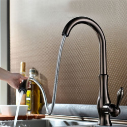 Traditional Oil-Rubbed Bronze Brass Kitchen Sink Mixer Tap: Pull-Out Sprayer, 360° Swivel, Single Handle, Deck Mounted, Hot/Cold