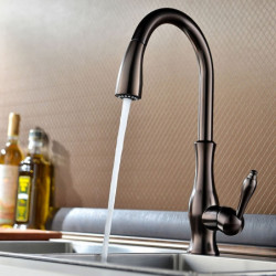 Traditional Oil-Rubbed Bronze Brass Kitchen Sink Mixer Tap: Pull-Out Sprayer, 360° Swivel, Single Handle, Deck Mounted, Hot/Cold