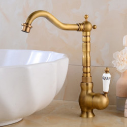 Traditional Kitchen Sink Mixer Tap: Single Handle, Vessel Design, Hot/Cold Hose