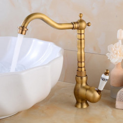 Traditional Kitchen Sink Mixer Tap: Single Handle, Vessel Design, Hot/Cold Hose