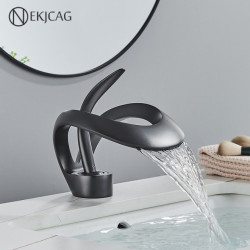 New Creative Bathroom Basin Tap Waterfall Water Outlet Sink Mixer Tap Solid Brass Deck Mount Cold Hot Water Mixing cran