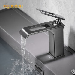 Basin Tap Waterfall Hot and Cold Bathroom Sink Mixer Water Tap Deck Moutend Single Handle Brass Vessel Modern Taps Crane